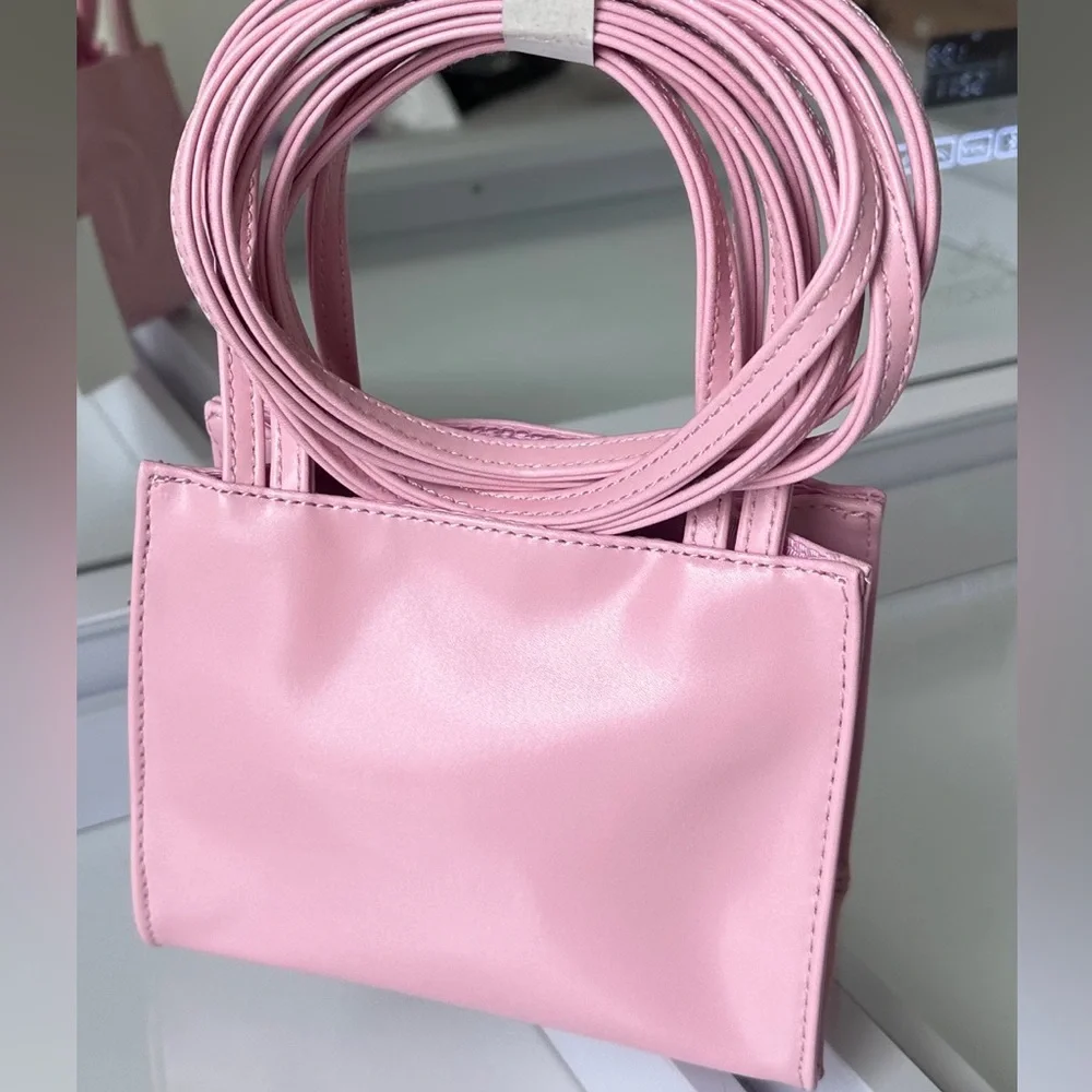 RARE bubblegum telfar bag - Picture 6 of 8